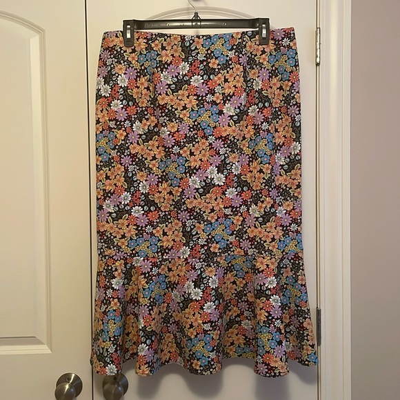 Multicolored Floral Trumpet Midi Skirt Size XL - Picture 2 of 8